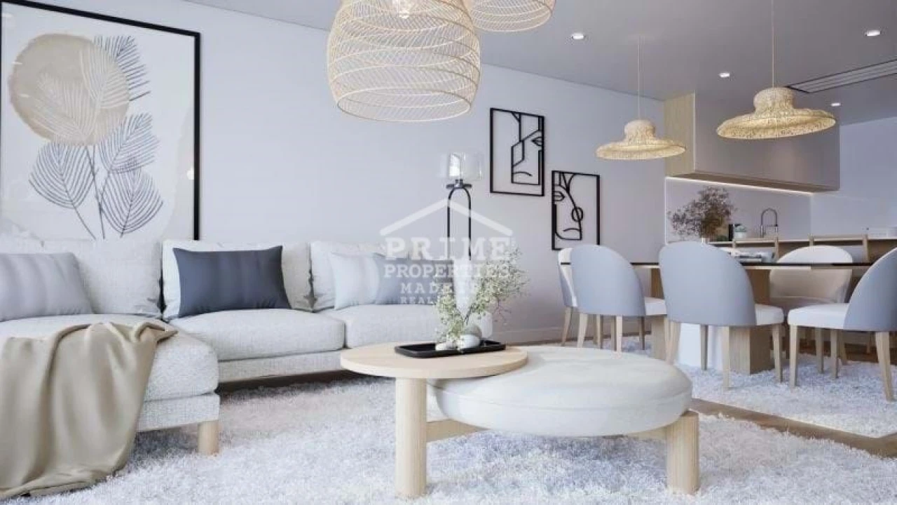 Apartamento T3 para Venda em Estreito de Camara de Lobos Foto 4