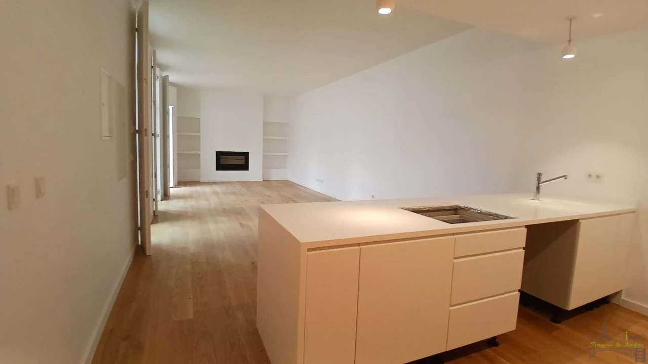 Apartamento T2 para Venda em Santa Maria Maior Foto 13