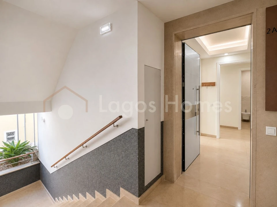 Apartamento T2 para Venda em Lagos (São Sebastião e Santa Maria) Foto 3