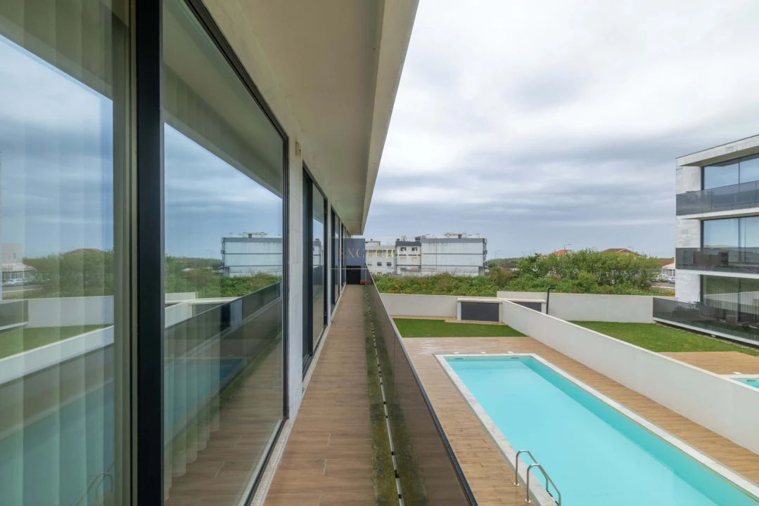 Apartamento T3 para Venda em Labruge Foto 1