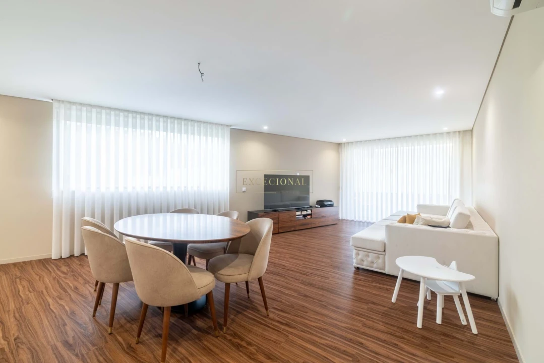 Apartamento T3 para Venda em Labruge Foto 2