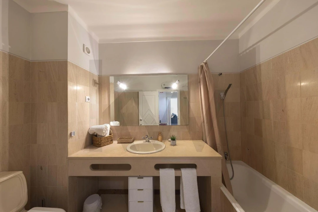 Apartamento T1 para Venda em Albufeira e Olhos de Água Foto 17