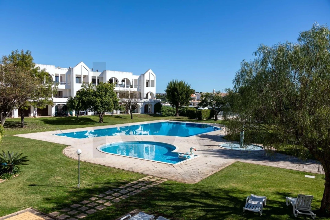 Apartamento T1 para Venda em Albufeira e Olhos de Água Foto 24