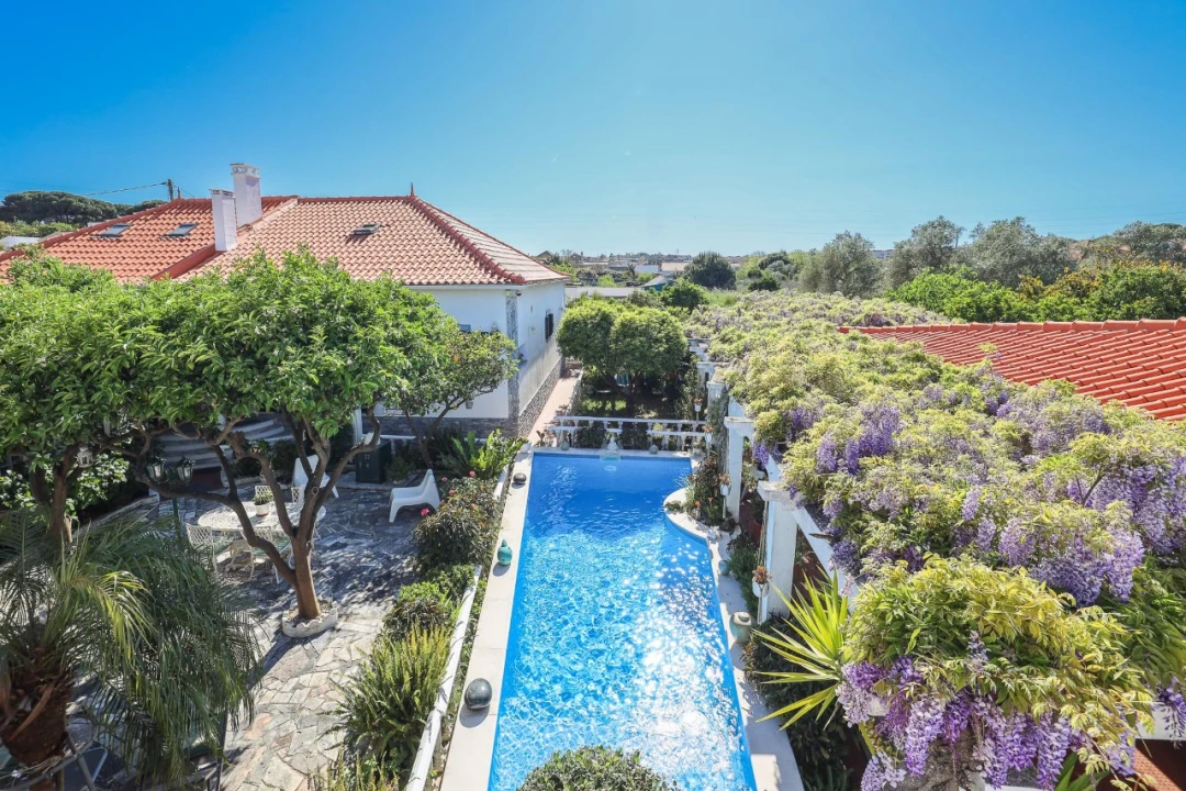 Quinta T2 para Venda em Charneca de Caparica e Sobreda Foto 1