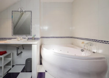 Quinta T2 para Venda em Charneca de Caparica e Sobreda