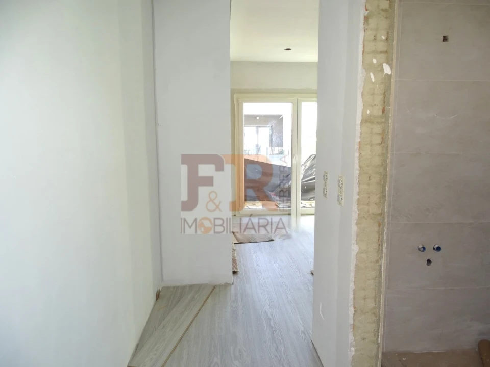 Moradia T3 para Venda em Fernao Ferro Foto 5