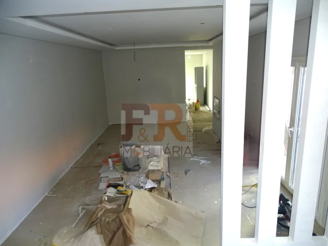 Moradia T3 para Venda em Fernao Ferro Foto 13