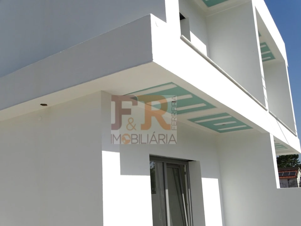 Moradia T2 para Venda em Fernao Ferro Foto 17