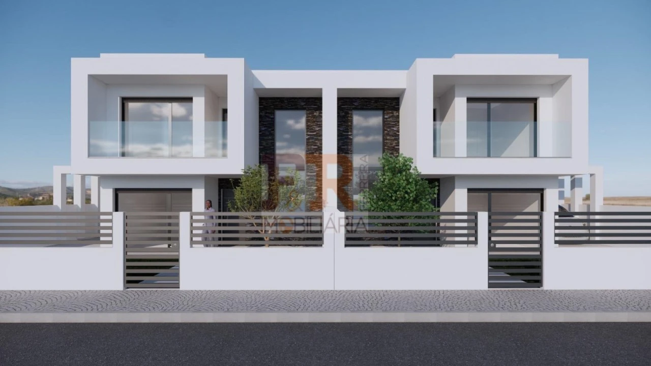 Moradia T4 para Venda em Fernao Ferro Foto 10