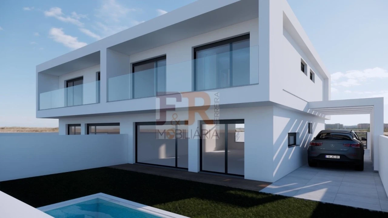 Moradia T4 para Venda em Fernao Ferro Foto 11