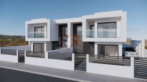 Moradia T4 para Venda em Fernao Ferro