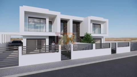 Moradia T4 para Venda em Fernao Ferro