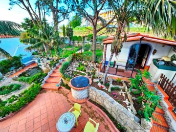 Moradia T6 para Venda em São Domingos de Rana