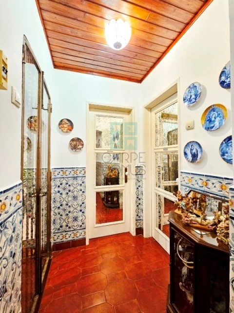 Moradia T6 para Venda em São Domingos de Rana