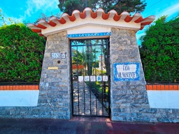 Moradia T6 para Venda em São Domingos de Rana