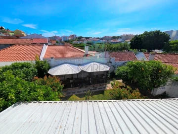 Moradia T6 para Venda em São Domingos de Rana