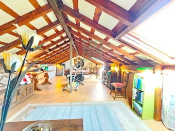 Moradia T6 para Venda em São Domingos de Rana