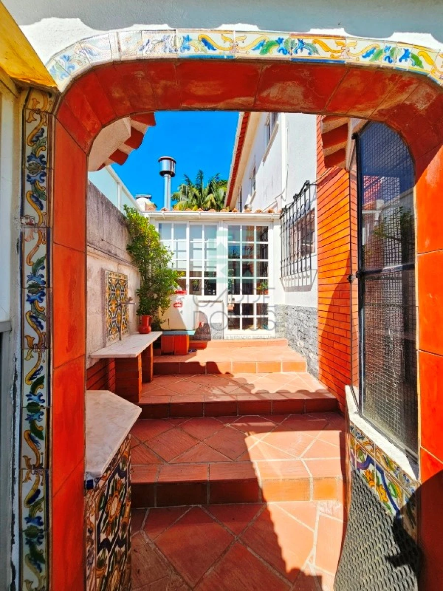 Moradia T6 para Venda em São Domingos de Rana Foto 39