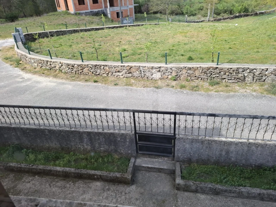 Moradia T6 para Venda em Monteiras Foto 85