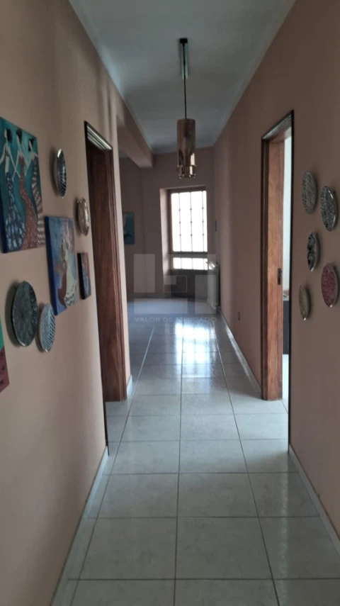 Moradia T6 para Venda em Monteiras