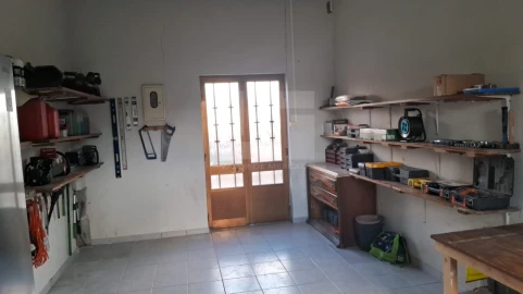 Moradia T6 para Venda em Monteiras