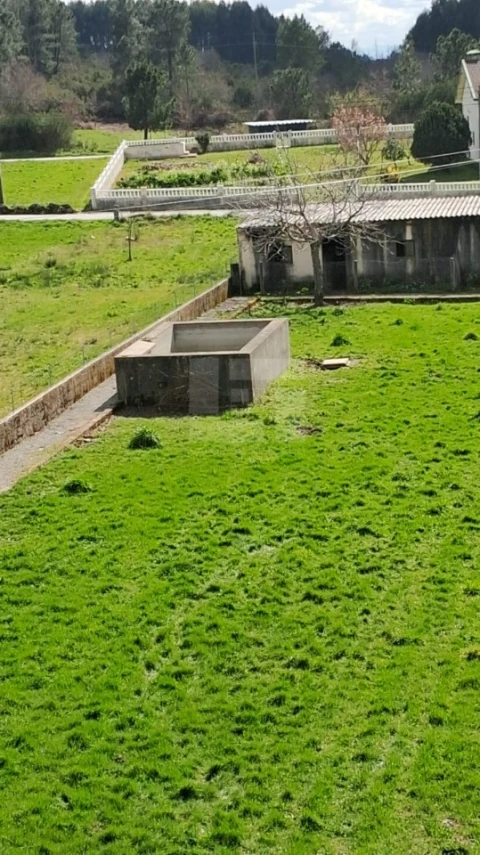 Moradia T6 para Venda em Monteiras