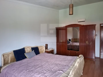 Moradia T6 para Venda em Monteiras