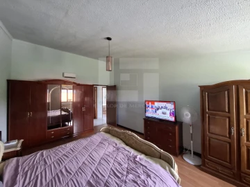 Moradia T6 para Venda em Monteiras