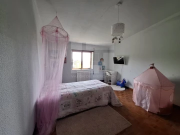 Moradia T6 para Venda em Monteiras