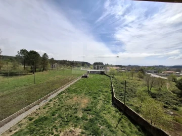 Moradia T6 para Venda em Monteiras