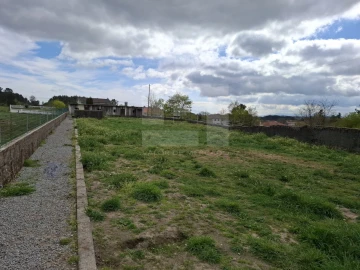 Moradia T6 para Venda em Monteiras