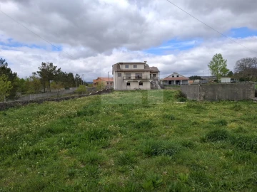 Moradia T6 para Venda em Monteiras