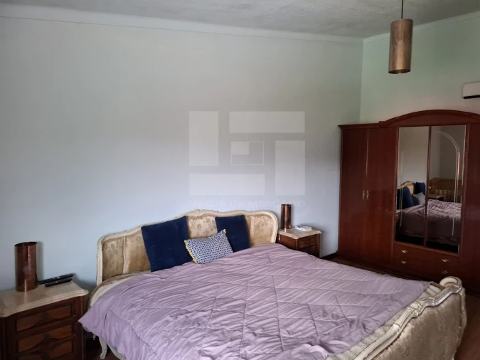 Moradia T6 para Venda em Monteiras Foto 50