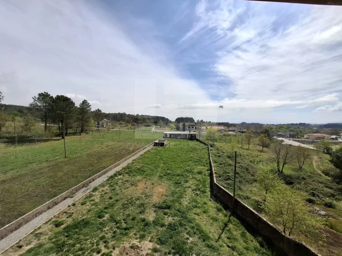 Moradia T6 para Venda em Monteiras Foto 57