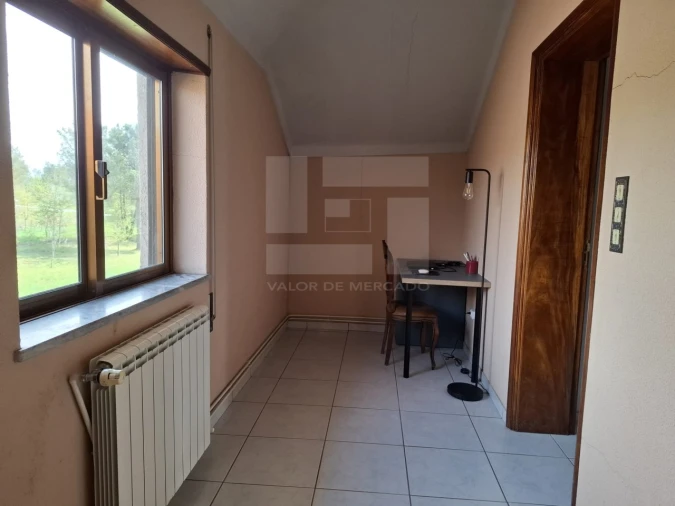 Moradia T6 para Venda em Monteiras Foto 66