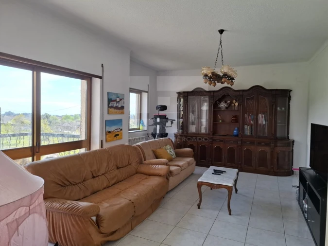 Moradia T6 para Venda em Monteiras Foto 71