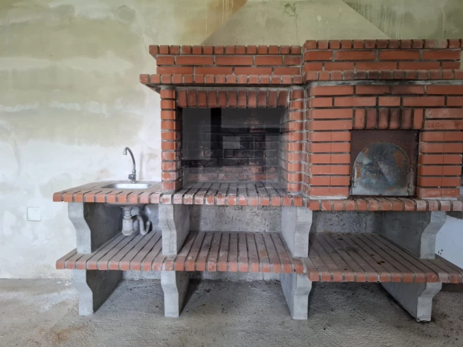 Moradia T6 para Venda em Monteiras Foto 97