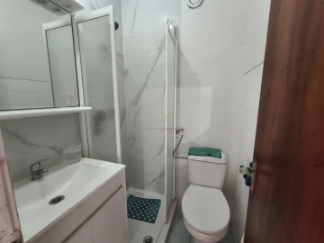 Apartamento T3 para Venda em Santo António dos Cavaleiros e Frielas