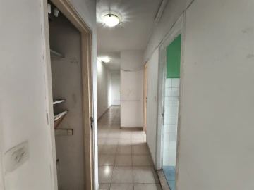 Apartamento T3 para Venda em Santo António dos Cavaleiros e Frielas