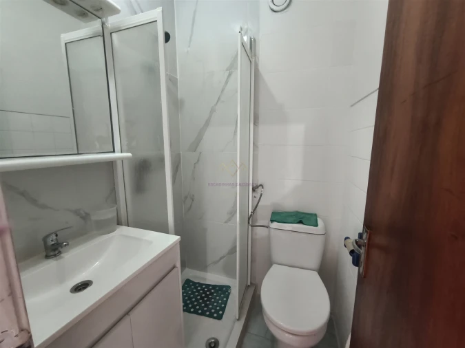 Apartamento T3 para Venda em Santo António dos Cavaleiros e Frielas Foto 21