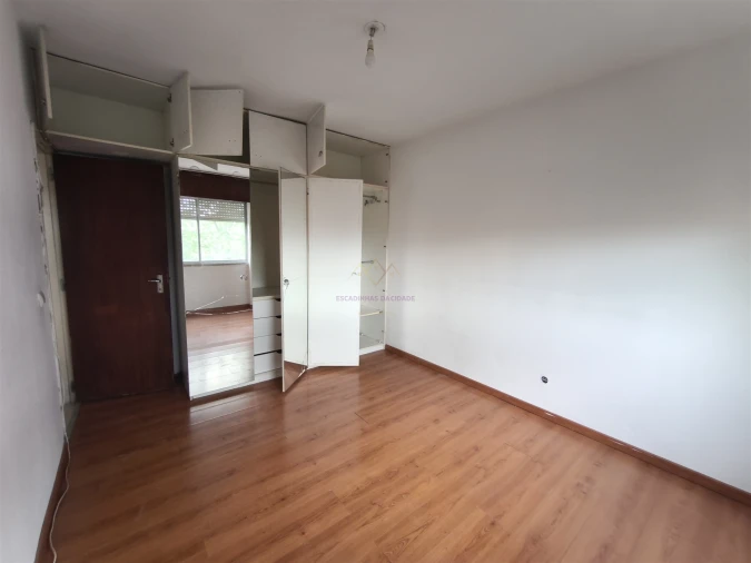 Apartamento T3 para Venda em Santo António dos Cavaleiros e Frielas Foto 19