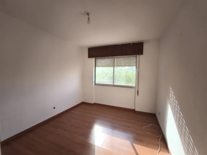 Apartamento T3 para Venda em Santo António dos Cavaleiros e Frielas Foto 11