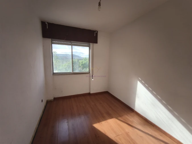 Apartamento T3 para Venda em Santo António dos Cavaleiros e Frielas Foto 12