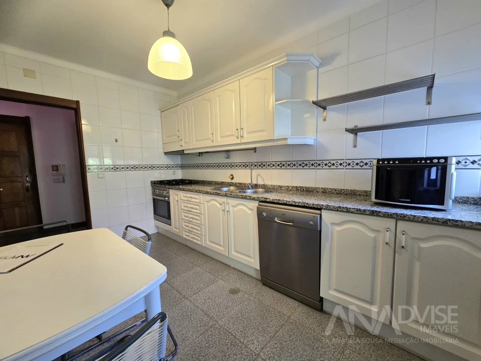 Apartamento T2 para Arrendamento em Repeses e São Salvador Foto 9