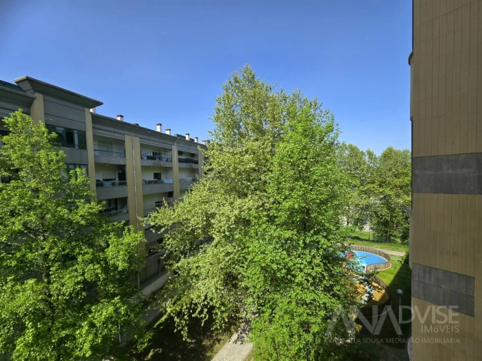 Apartamento T2 para Arrendamento em Repeses e São Salvador Foto 5