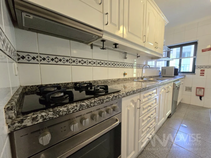 Apartamento T2 para Arrendamento em Repeses e São Salvador Foto 8