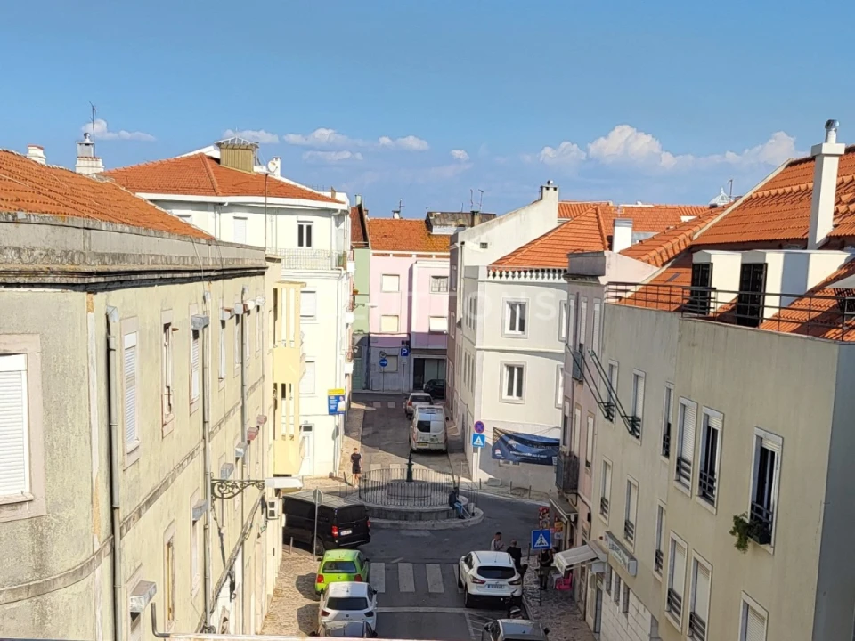 Apartamento T2 para Venda em Areeiro Foto 26