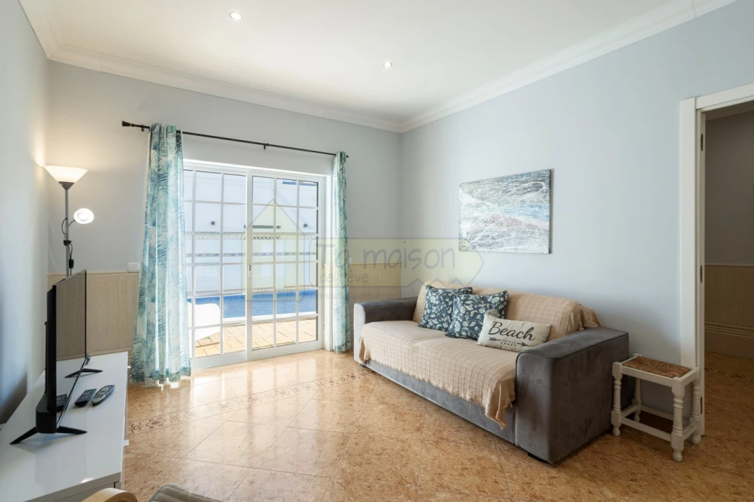 Moradia T4 para Venda em Moncarapacho e Fuseta Foto 4