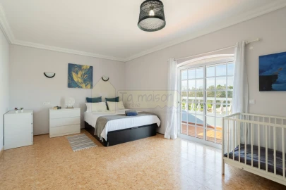 Moradia T4 para Venda em Moncarapacho e Fuseta