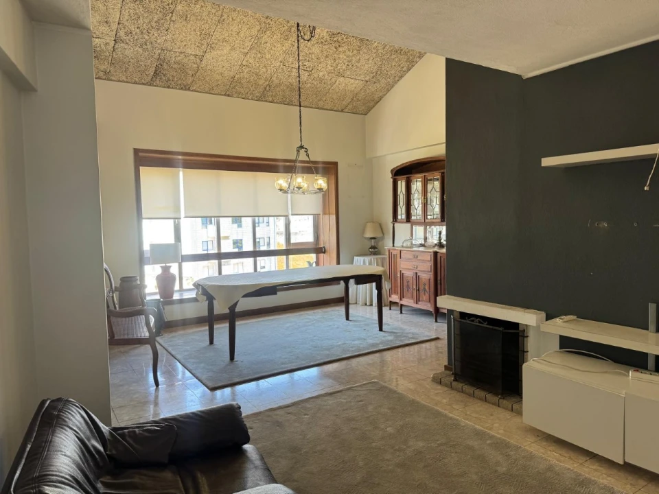 Apartamento T3 para Venda em Campanhã Foto 5